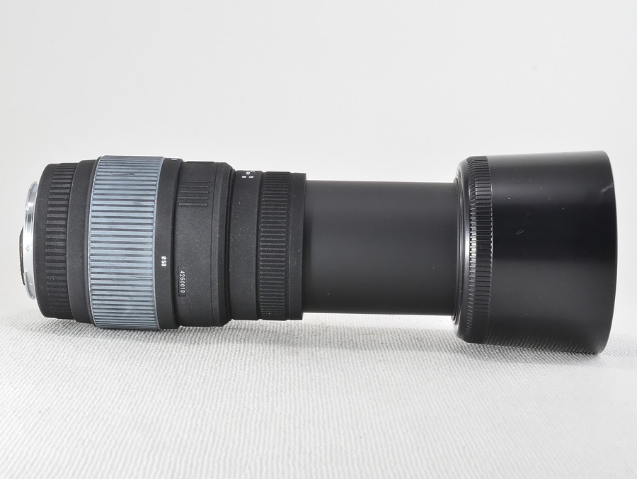 Sigma シグマ 70 300mm F4 5 6 Dg Macro キャノンフルサイズ用 商品詳細 フィルムカメラと中古レンズの通販 サンライズカメラ