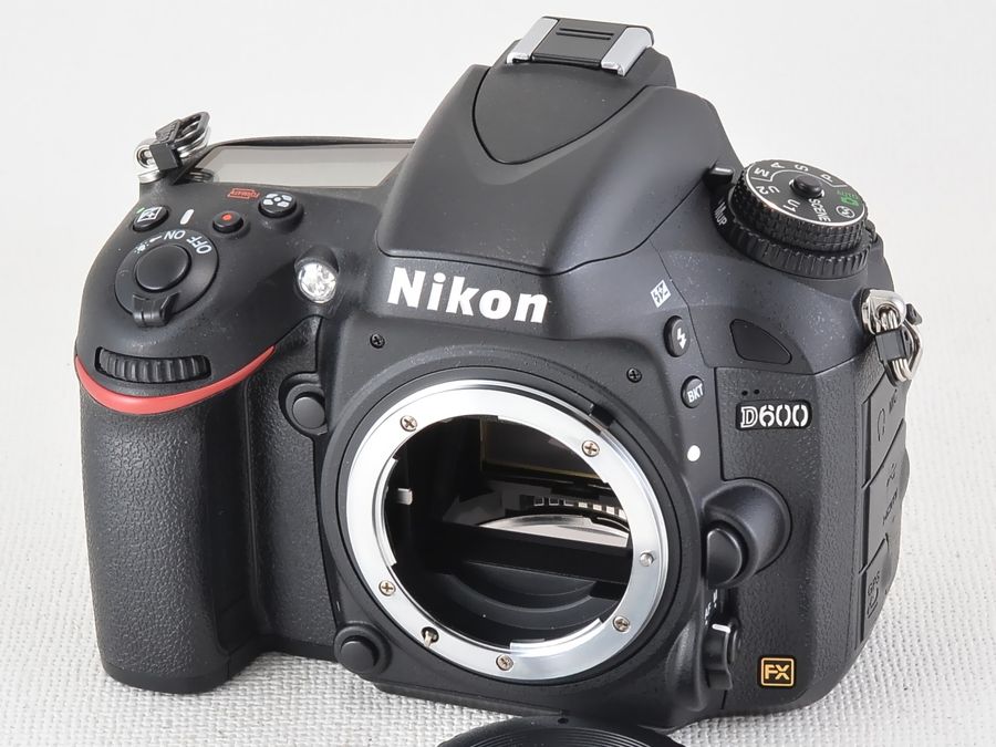 Nikon (ニコン) D600 ボディ 元箱付属品予備バッテリー付｜商品詳細 